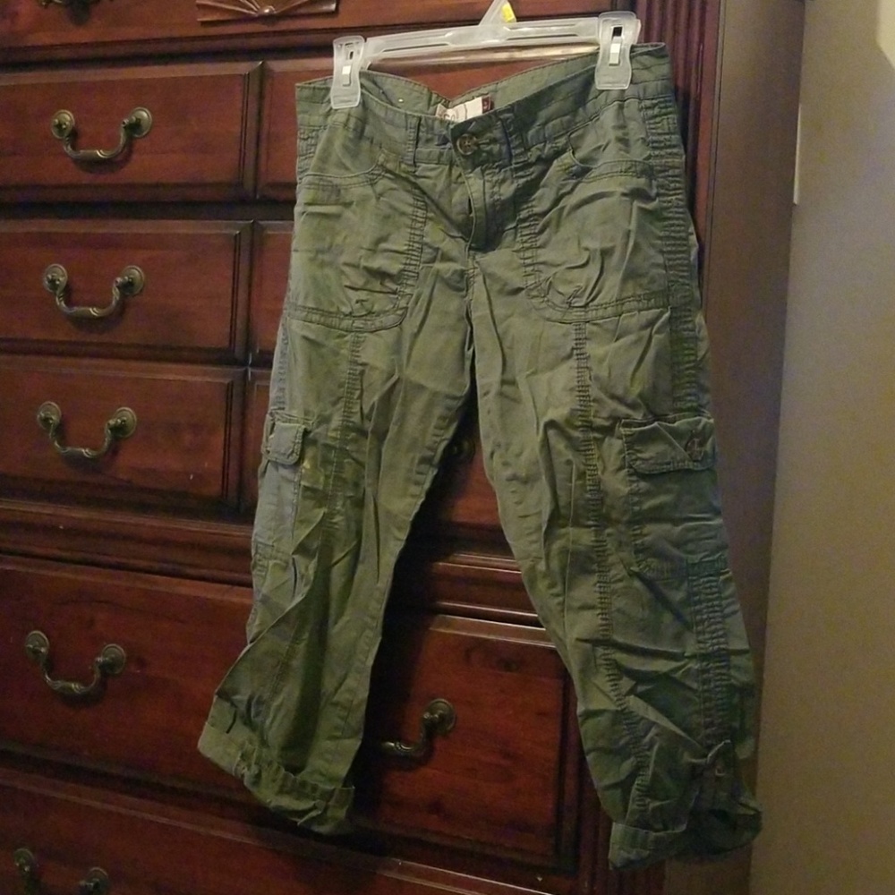 Green cargo pants